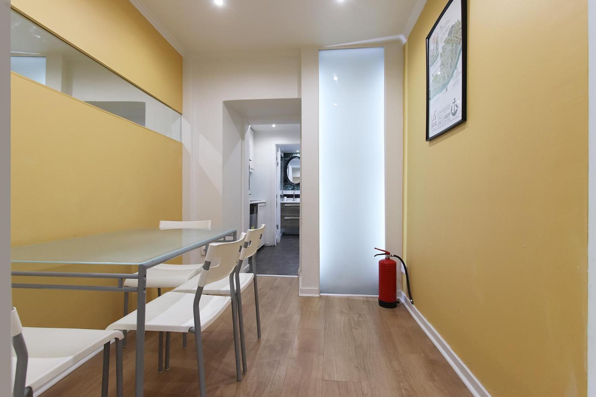 Apartment Downtown Charming Ii By Homing Lissabon